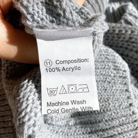 πͺ GREY CABLE KNIT V NECK LOOSE SWEATER! - Picture 10 of 12